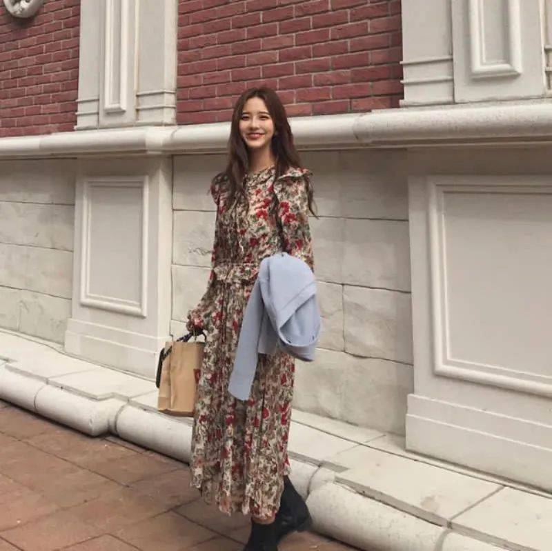 韩系 4 位宝藏 Ins 博主分享，我的穿搭都从这里取经