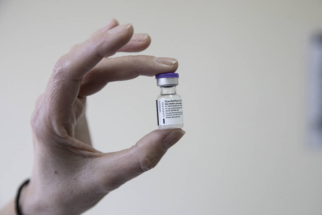 接种|英国公司调查：欧美囤积大量新冠疫苗 2.4亿剂或即将过期