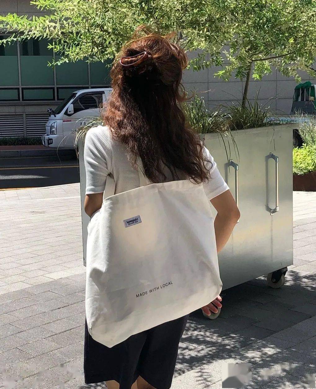 韩系 4 位宝藏 Ins 博主分享，我的穿搭都从这里取经