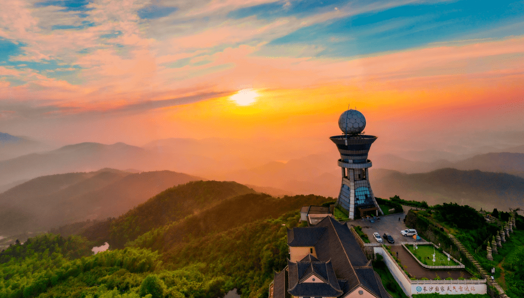 刚刚过去的"十一"黄金周 黑麋峰国家森林公园 秋高气爽,景色宜人 打卡