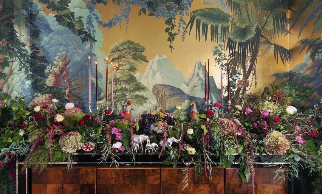 那些高级墙漆营造不出的电影氛围感就靠壁纸来1秒入戏吧