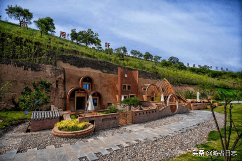 乡村气息,黄河驿窑洞康养民宿更是被赋予了不同于其他民宿的独特气质