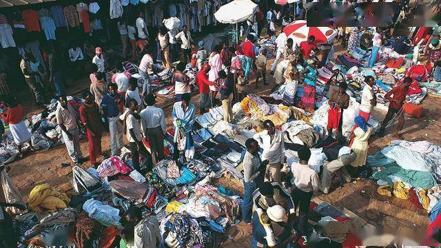 市场 日赚 20 万！你扔的二手货在非洲是宝，破产老板靠二手衣服东山再起