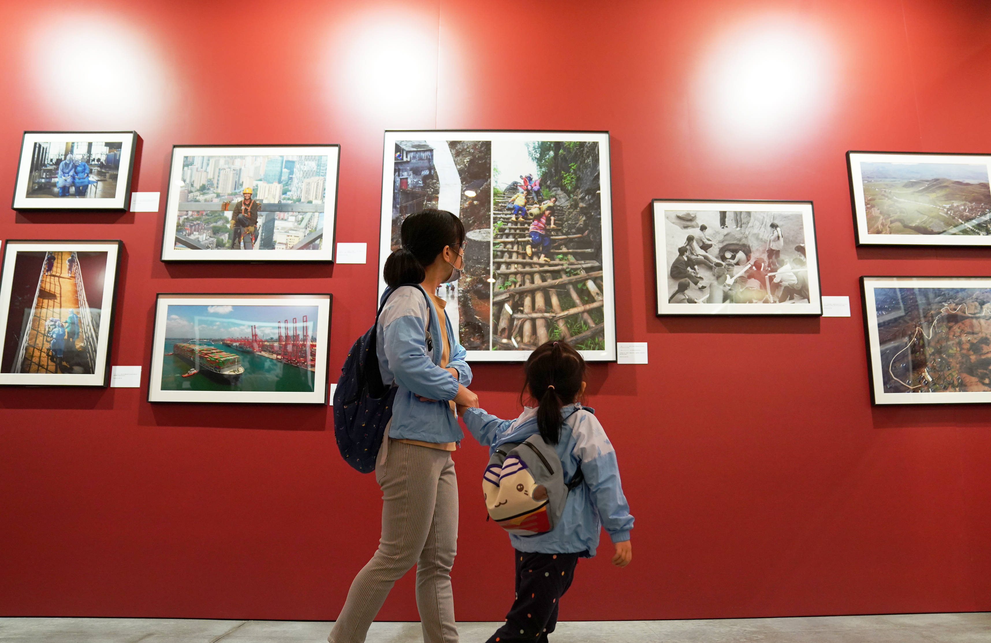 一堂生动的国史教育课——《国家相册》大型图片典藏展侧记_展览