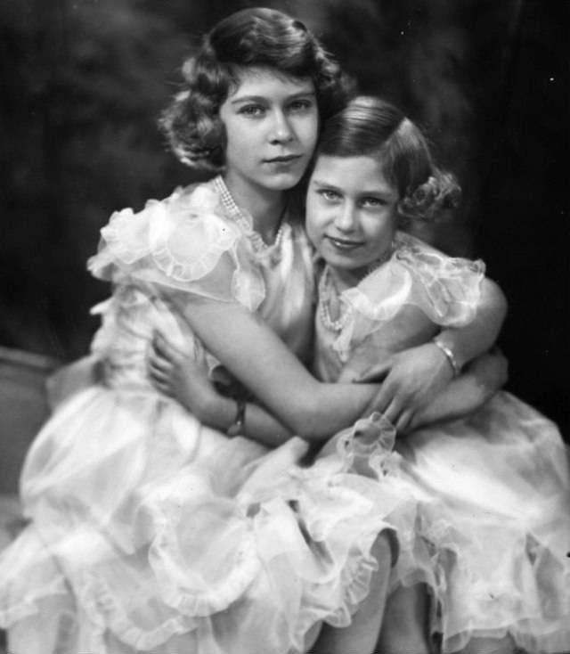 她是英国女王心爱的妹妹却被渣男毁了一生