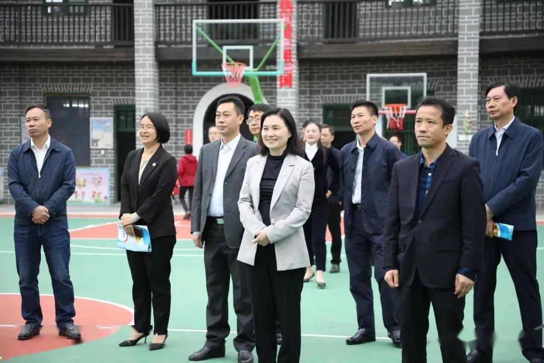 省人大代表永州第四小组来新调研教育工作