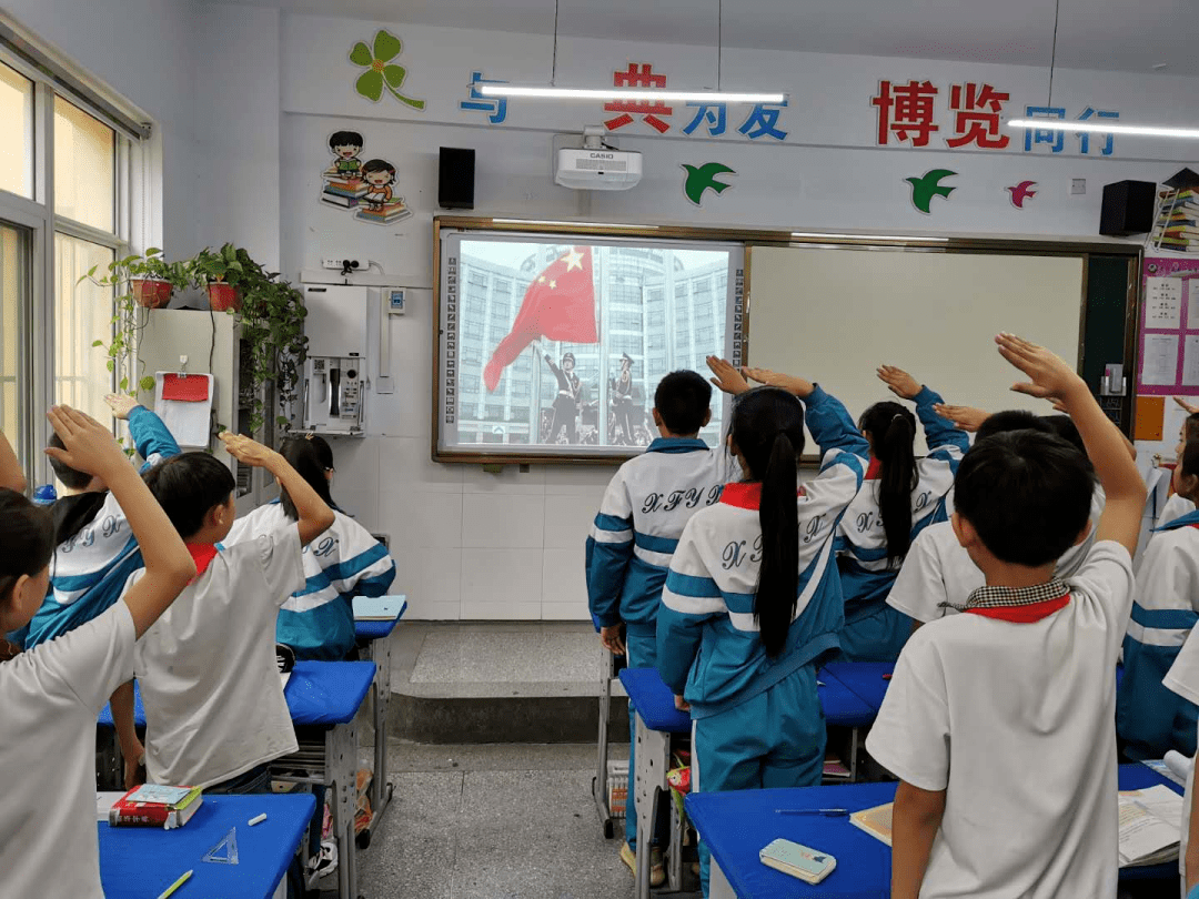 古县第三中学举行建队仪式)蒲县(蒲县各中小学开展"少先队建队日"庆祝