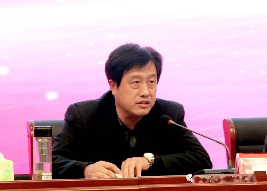 邓州二高师徒结对携手同行薪火相传桃李情谊