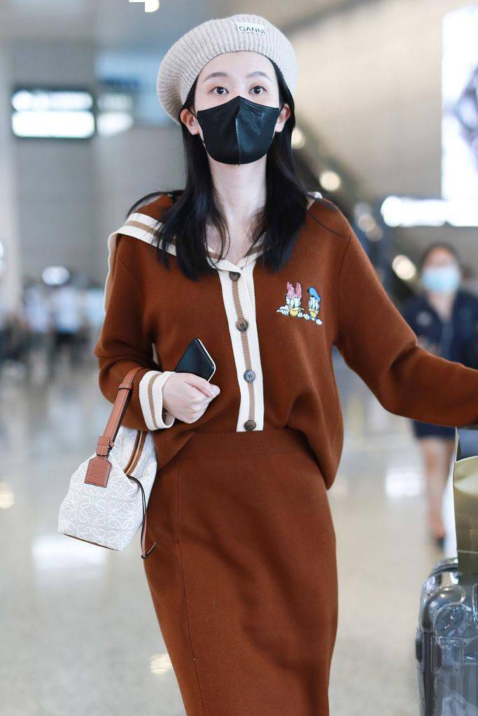 时间 降温预警！时髦针织帽才是无惧寒风的必备单品