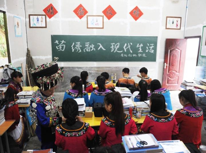 武陵 【锦绣计划·巾帼风采?】吴仙花:校园传授“针”功夫 创新理念“绣”时尚