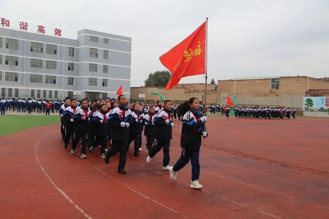 固原市弘文中学加强校际交流学习共促教育高质量发展