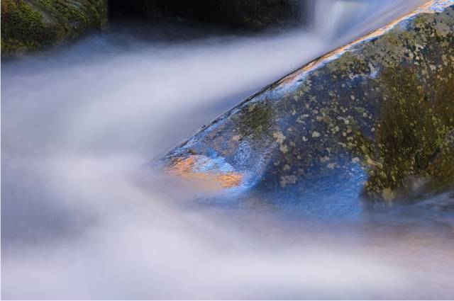时候秋天的慢门怎么拍出与众不同的感觉？有5条捷径可走！