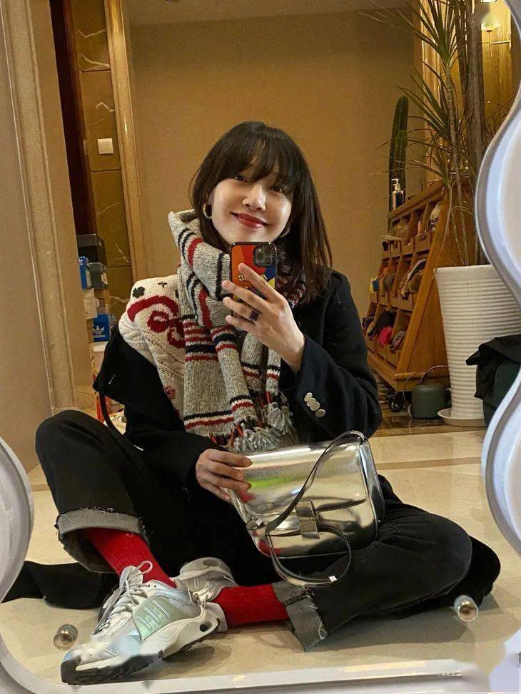 设计 听说白百何的OOTD，要盖着脸看