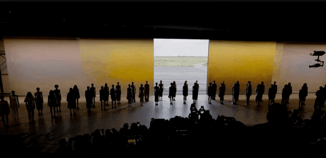 公众 把太阳光的颜色穿在身上!HERMèS(爱马仕)2022春夏全新系列发布