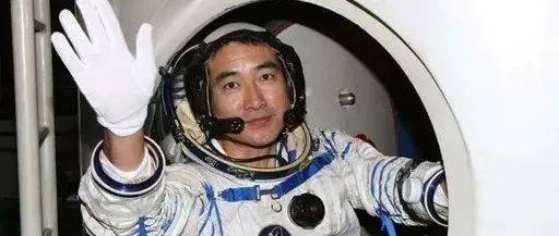 骄傲!“中国太空漫步第一人”翟志刚,原籍是咱清丰!_母亲