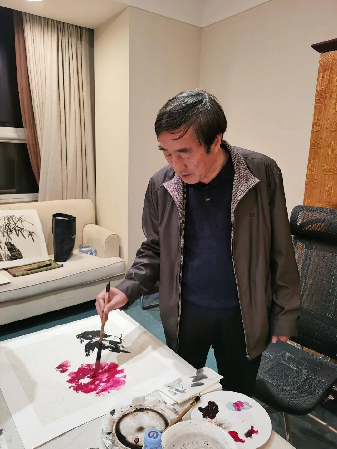 我市画家关真全,郑建中,陈凤华,宋明林,李建华,王海燕,沈何涛书画笔会