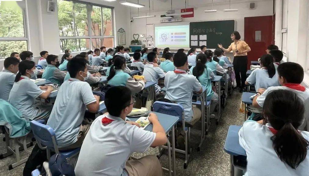 杨浦区复旦实验中学图片