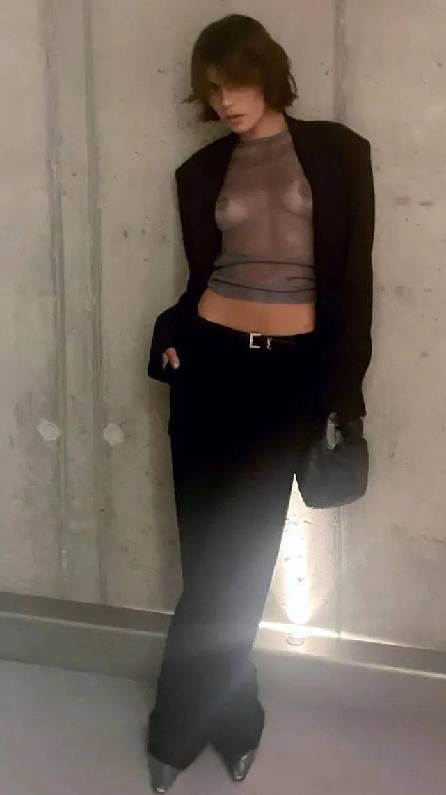 颜色 黑西装很古板？我有不一样的穿搭灵感