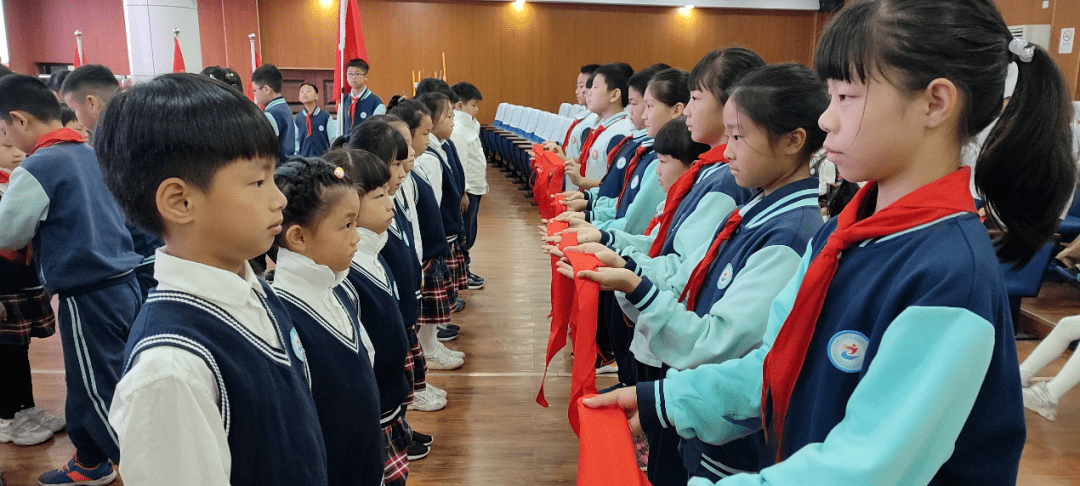 我是少先队员啦余杭区良渚第一小学二年级入队仪式