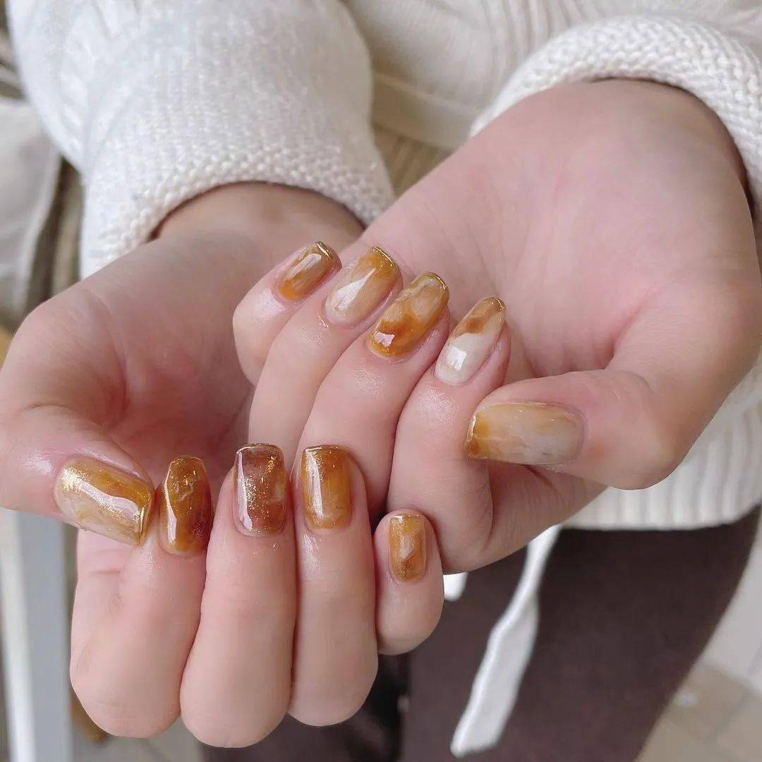 姐妹被姐妹轮流夸的美甲长这样~