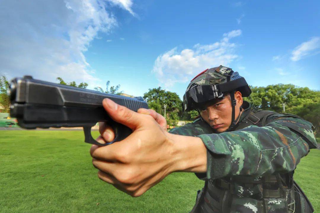 橄榄绿武警贵州总队新兵团武警第一机动总队某支队武警北京总队执勤第