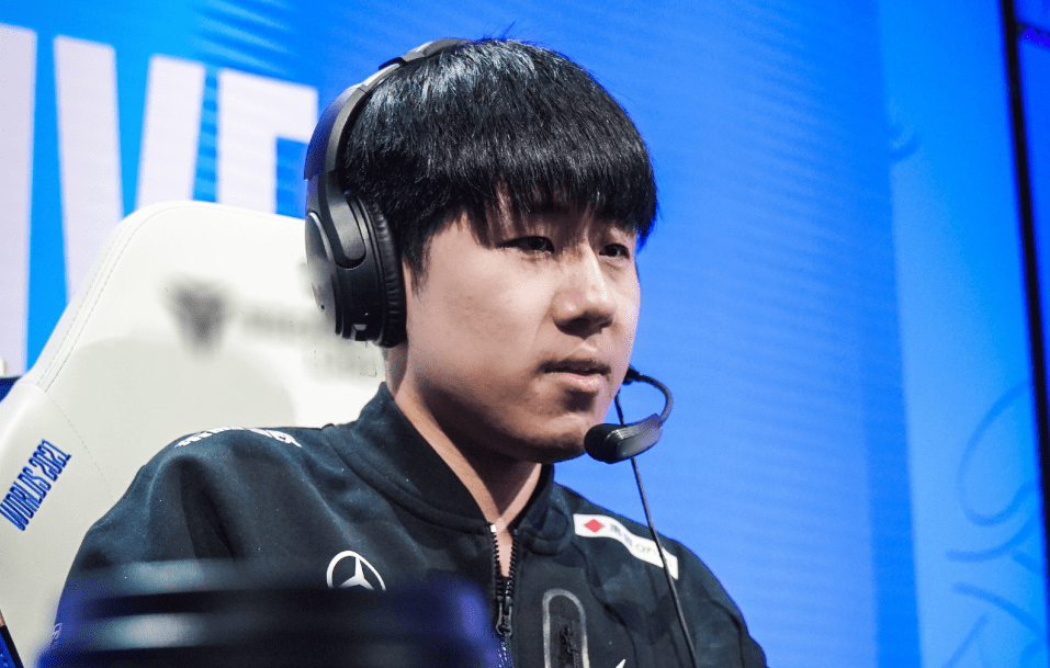 英雄联盟:gala认为对阵谁都没有关系,当前版本下路存在感不高