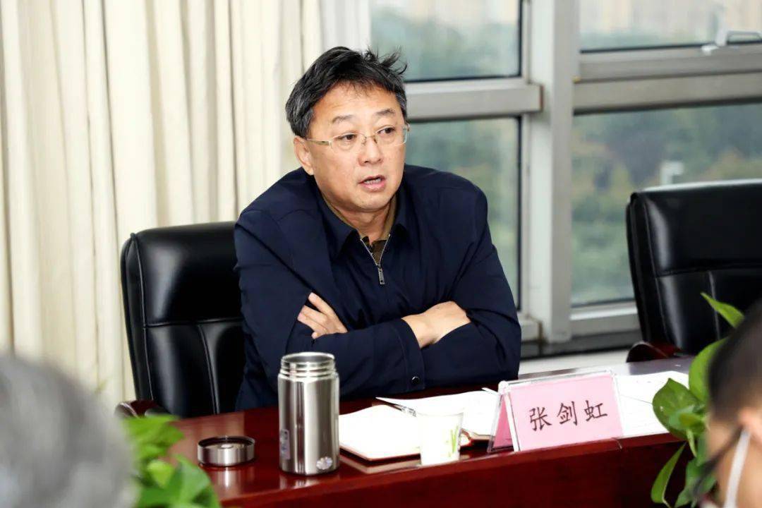 最后,张剑虹副秘书长强调,各督查组要按照工作部署要求,坚持原则,吃透