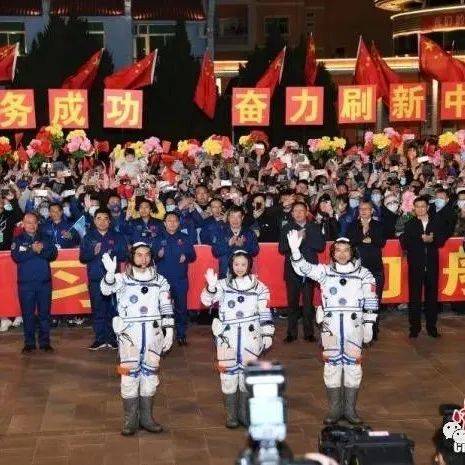 “80后”航天员叶光富首次飞天:期待与国际同行一起遨游太空_训练
