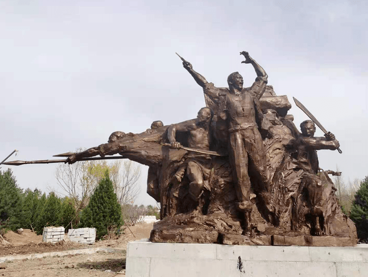 杨靖宇定制方:美国riot拳头公司美国英雄联盟鸟巢世界杯总决赛主雕塑