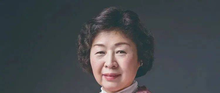女性慈善力量玖龙纸业张茵：人人公益_企业