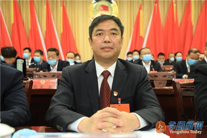 县委书记李天明代表县委向大会的胜利召开表示热烈祝贺!