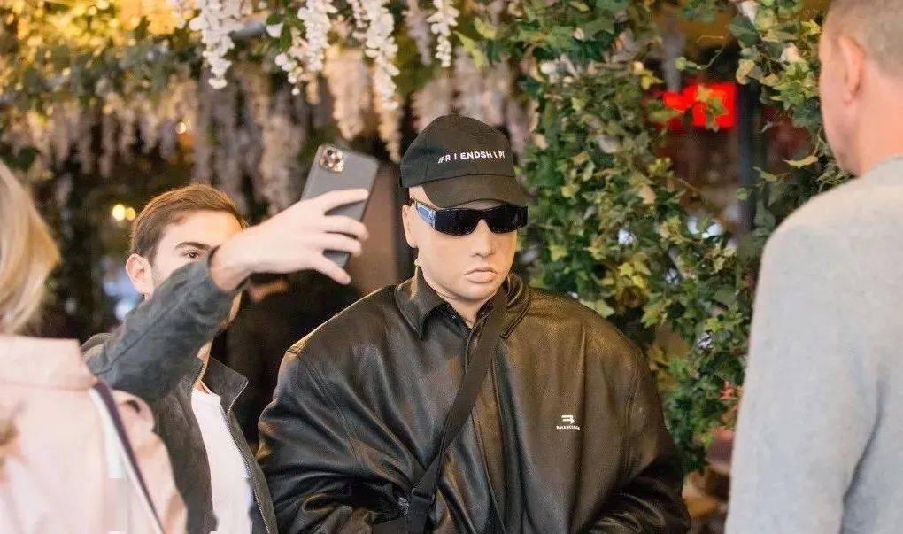 科恩侃爷的脸呢？？？