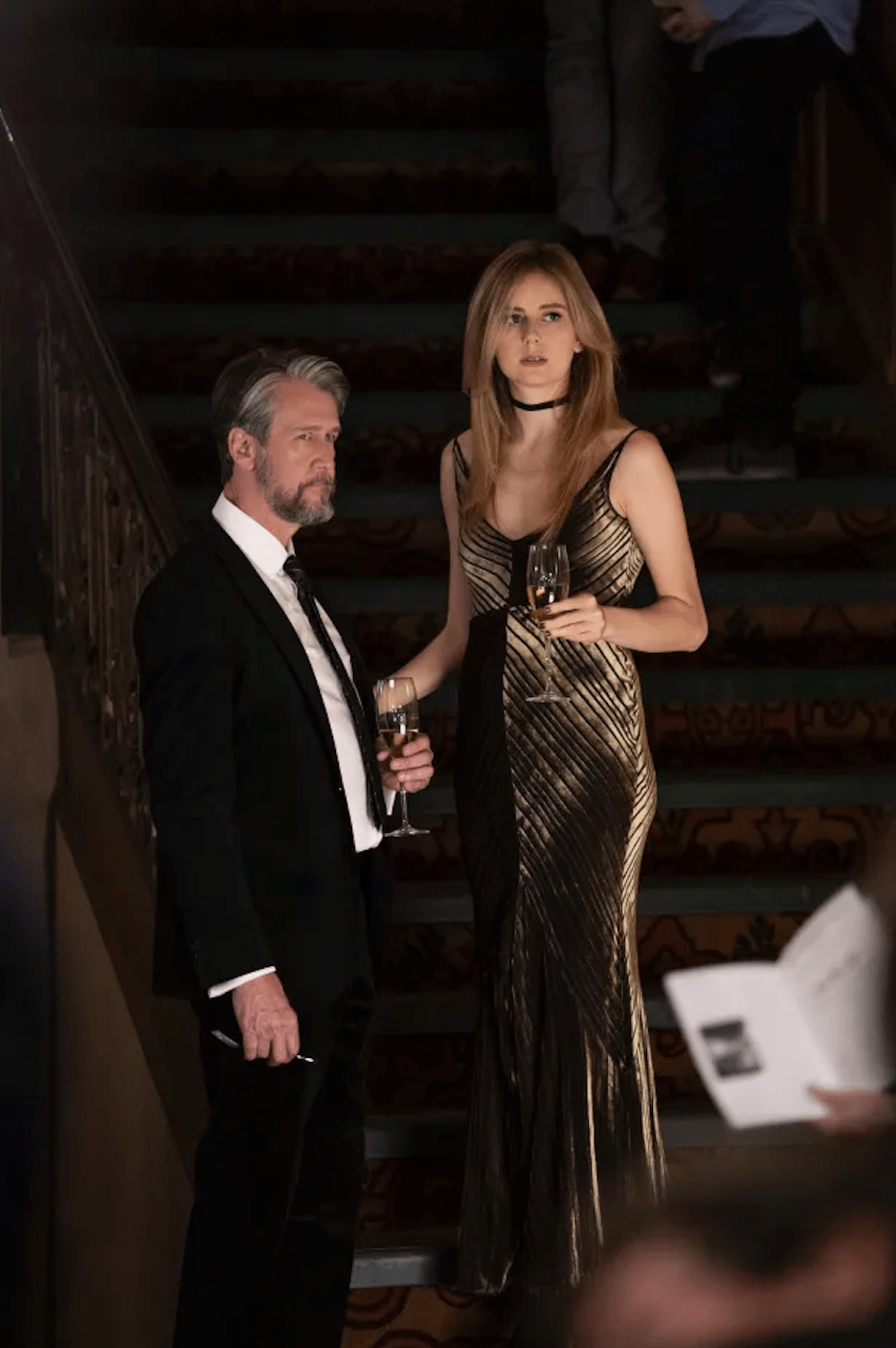 老大connor,第一任妻子所生,看似对集团事业无欲无求,根源是无天分和