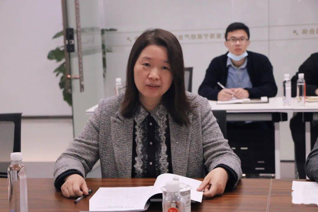 海宁市副市长杨文华一行调研浙江省海宁家纺产业创新服务综合体