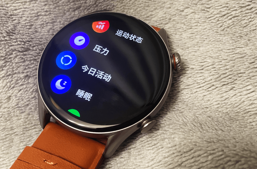 amazfit 跃我 gtr 3 pro 智能手表搭载最新一代华