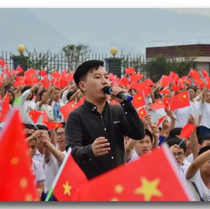 古蔺这位音乐老师好厉害，看看教过你吗？_李永庆