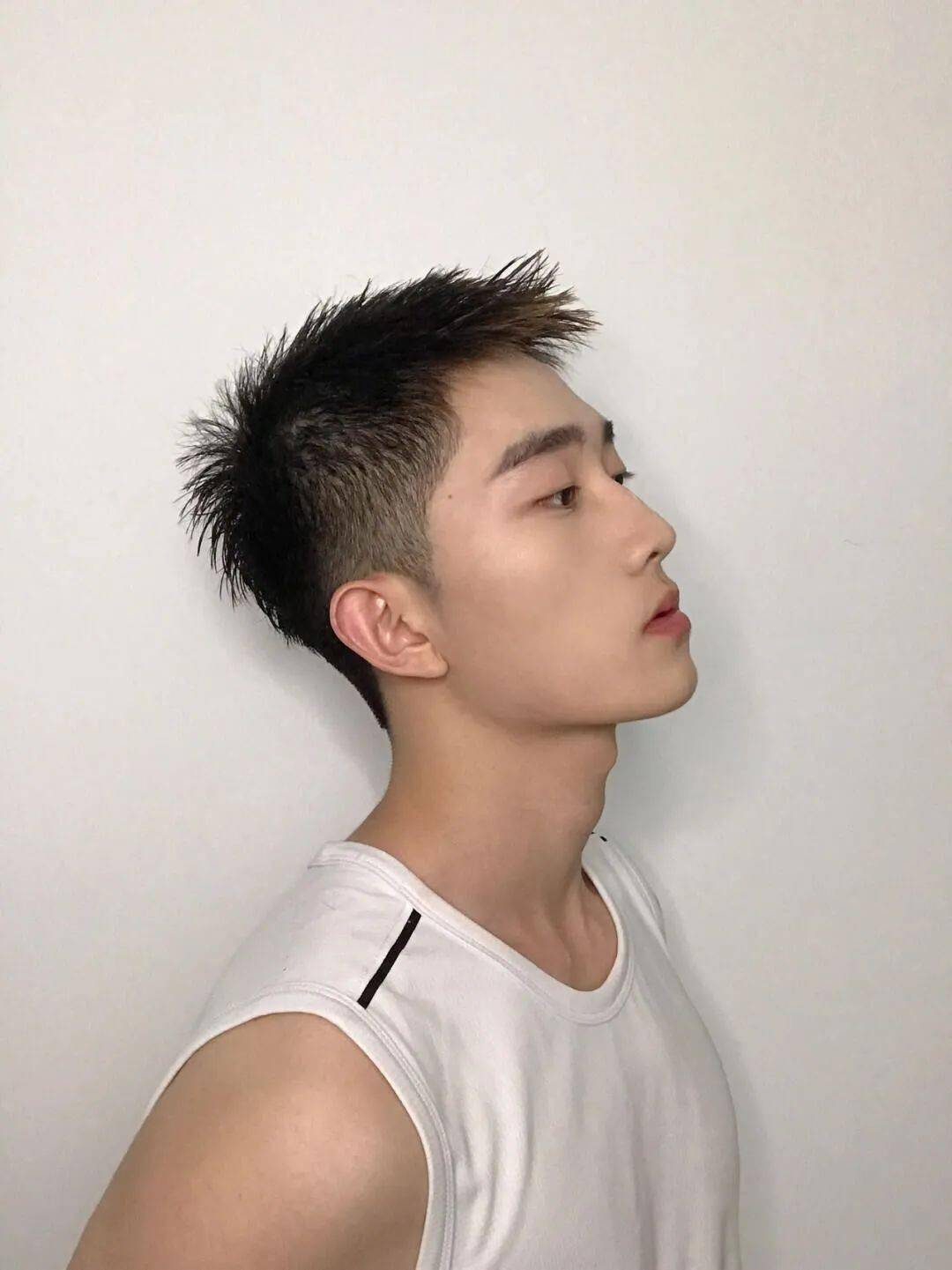 油头教程,韩国男生都爱留这款_发油