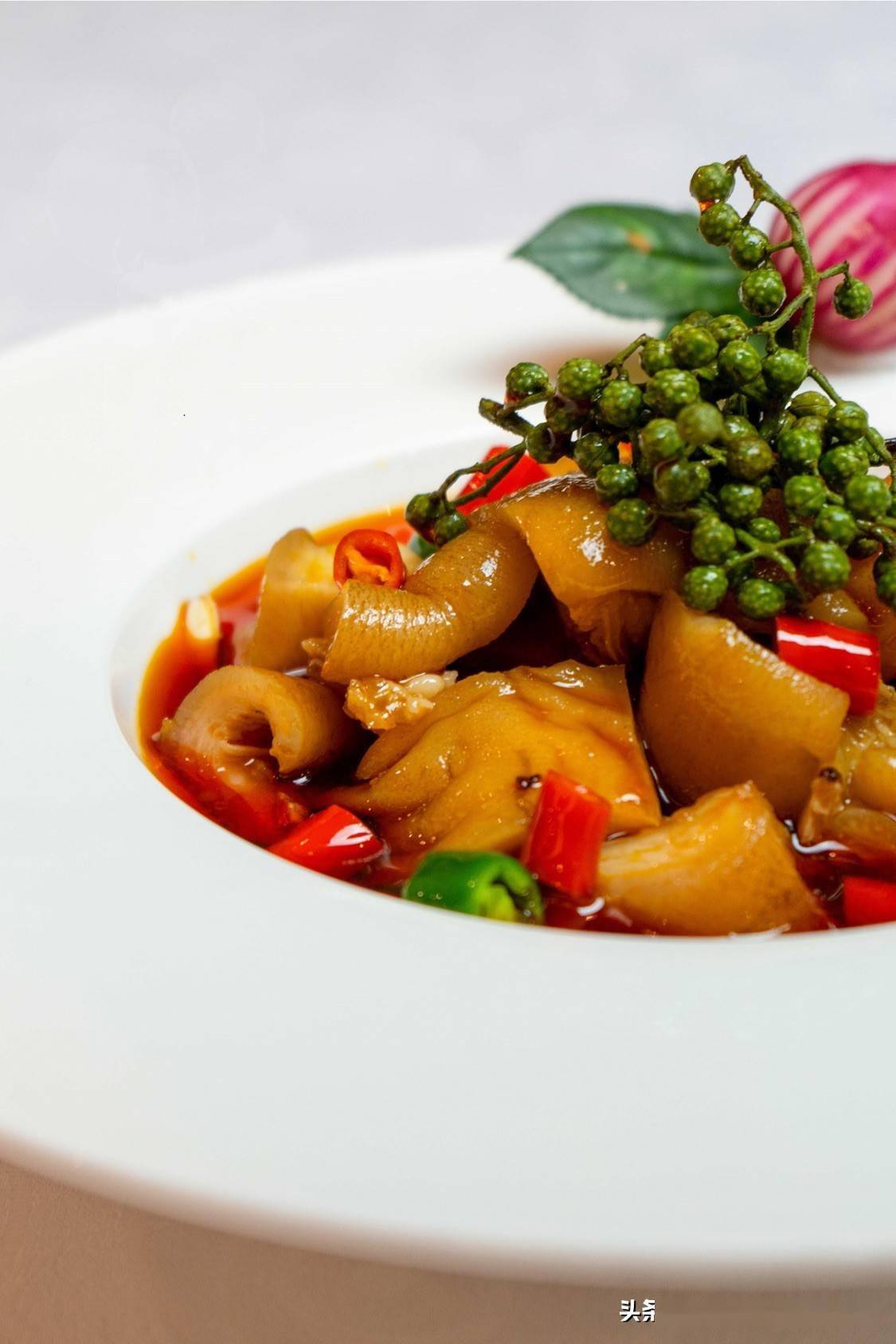 寻珍寻辣寻美味在这些酒店赏珍味鲜菌用火辣唤醒味蕾