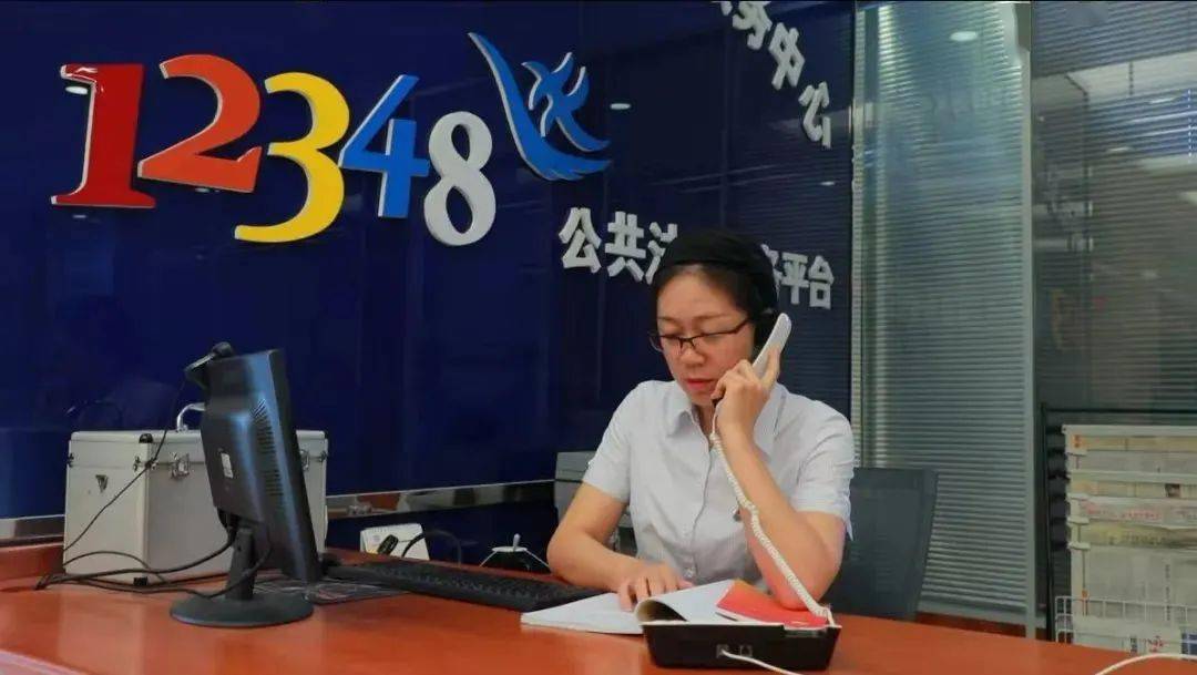 【弘扬英模】姜琼——让人民群众享受公平正义