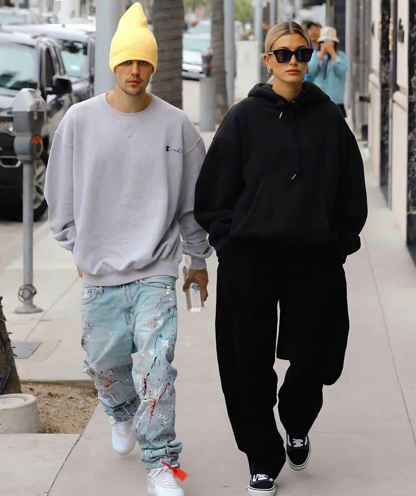 超模肯豆现身nba现场看比赛海莉夫妇温馨同框穿搭休闲时尚