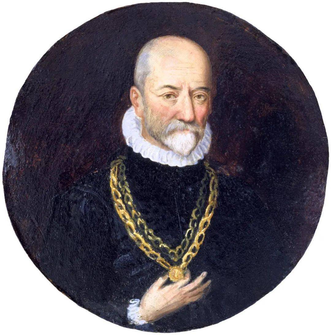 蒙田多次强调越轨要求相对化的理解,就像他处理人类本质(humaine