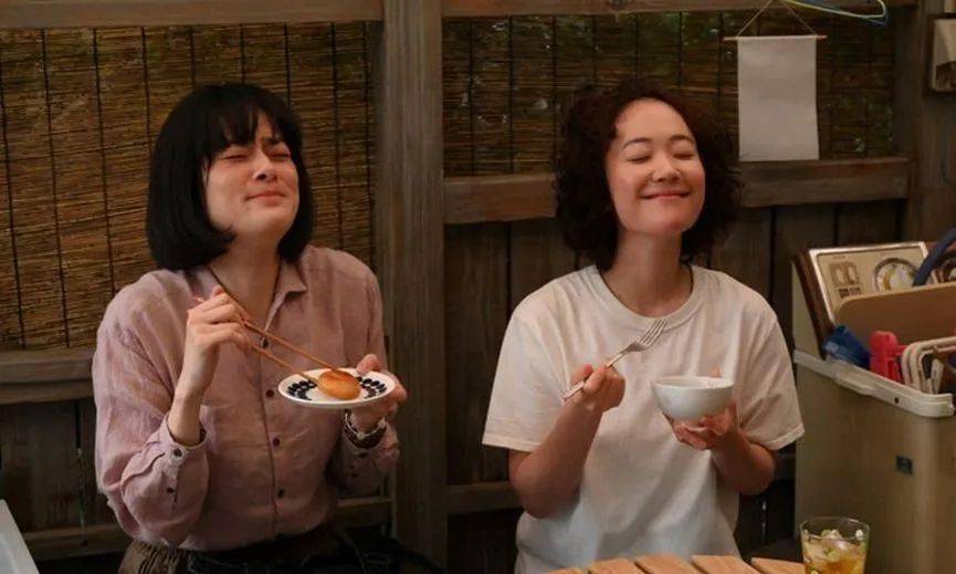 人体争着抗糖的年轻人,我劝你冷静