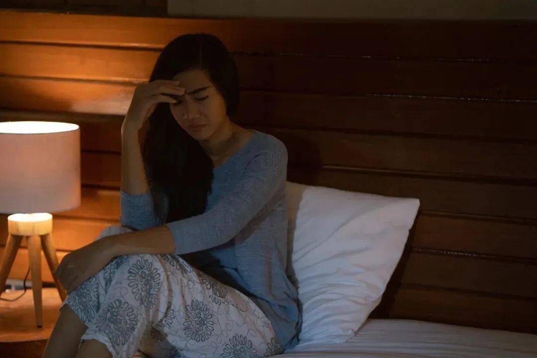 人体争着抗糖的年轻人,我劝你冷静