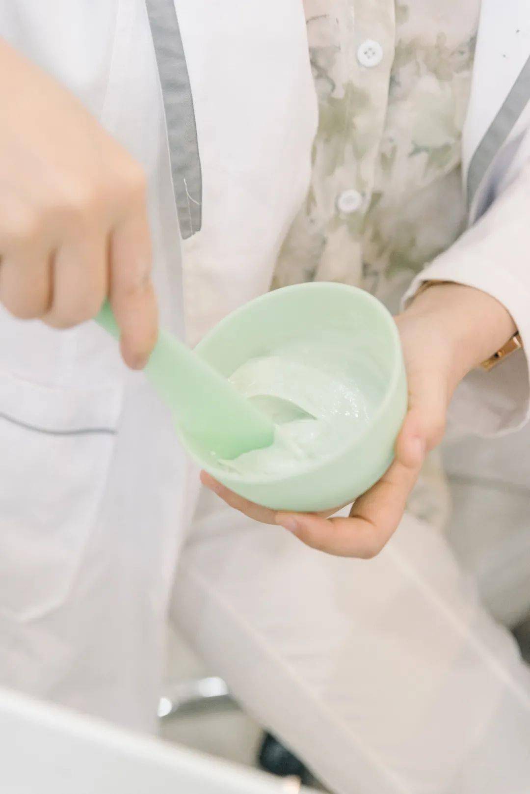 套餐【五店通用】来skin79做一次肌肤透亮管理，清洁补水做到位，后续保养才有效！