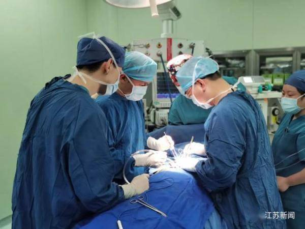 治疗|以为只是感冒，7岁男孩却心脏呼吸骤停4次！