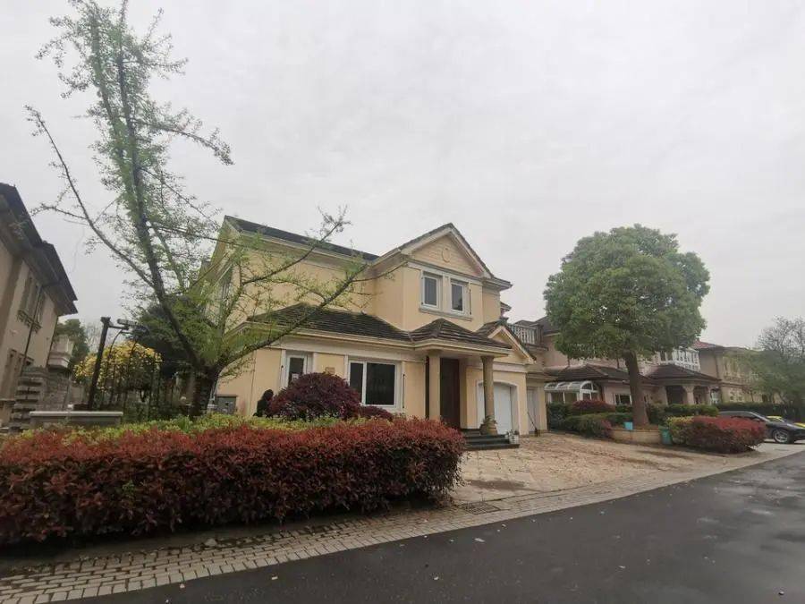 2893万成交3人争夺柯桥独栋别墅成功拍卖