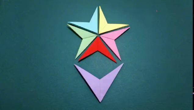 好玩的v形回旋镖折纸教程,步骤很简单,五个就可以组合成五角星