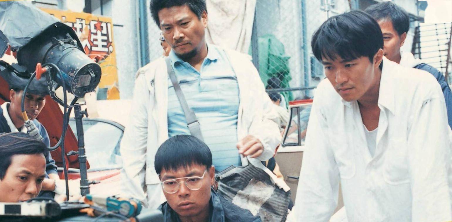 李力持无厘头就是很认真地做很荒谬的事