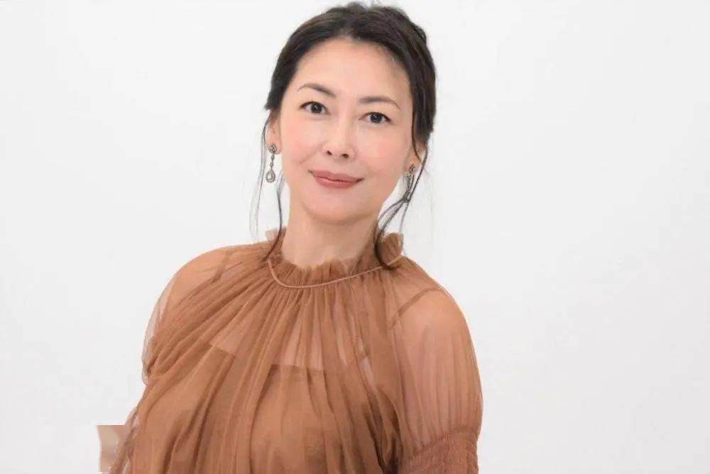 51岁长这样中山美穗ins发近照引热议日本网友高呼美到让人窒息