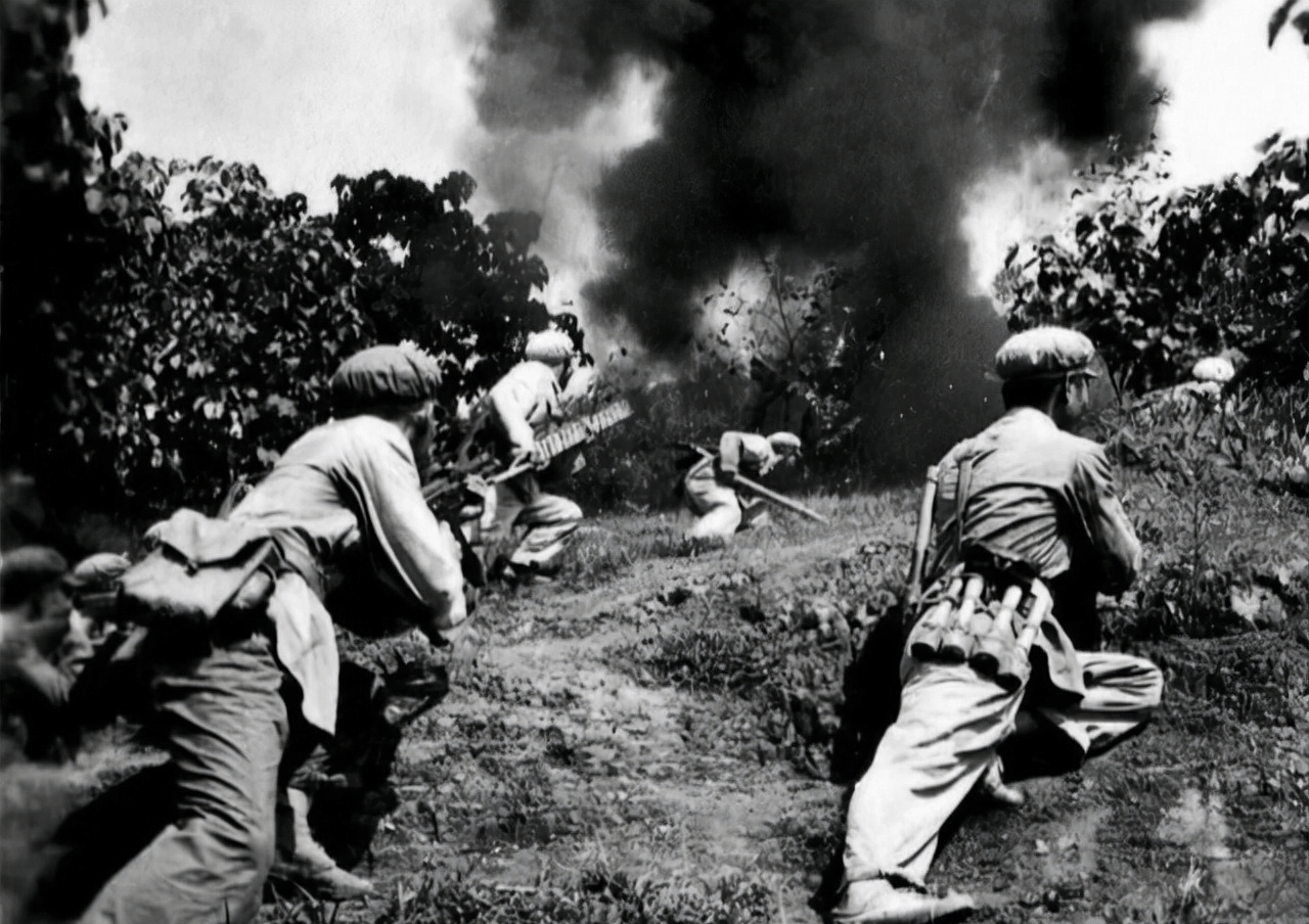 38军直插三所里被20多架美机发现副师长果断命令公开前进